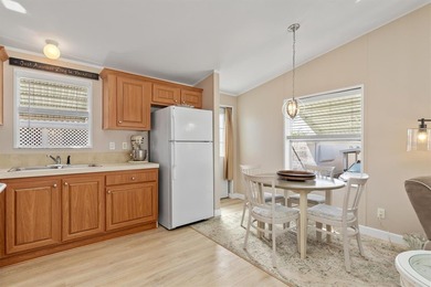 Absolutely adorable and move-in ready, this 2-bedroom, 2-bath - photo 9