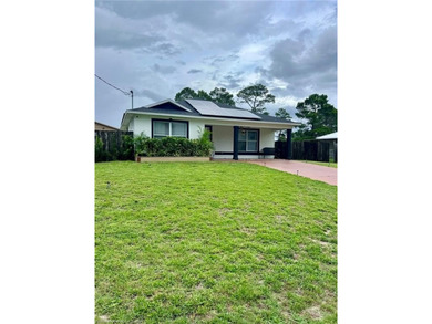 Beautifully Updated 3BR/1BA Home with Spa, Workshop & Fully - photo 1