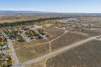 Great investment opportunity! This parcel offers an ideal - photo 8