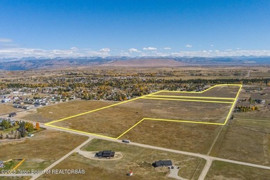 Great investment opportunity! This parcel offers an ideal - photo 4
