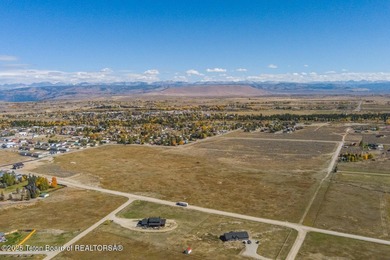 Great investment opportunity! This parcel offers an ideal - photo 5