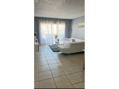 Prime Kendall location, across from Miami Dade College (104th - photo 1