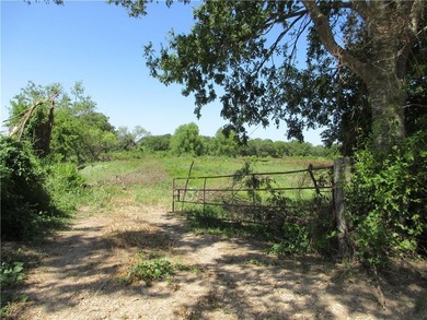 (private lake, pond, creek) Acreage For Sale in Marlin Texas