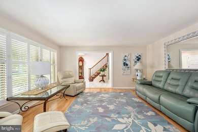 Welcome to an exceptional waterfront retreat on the widest and - photo 19