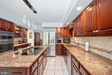 Welcome to an exceptional waterfront retreat on the widest and - photo 22