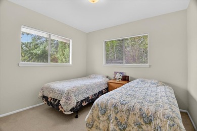 Welcome to this charming and comfortable 3-bedroom, 1-bath home - photo 5