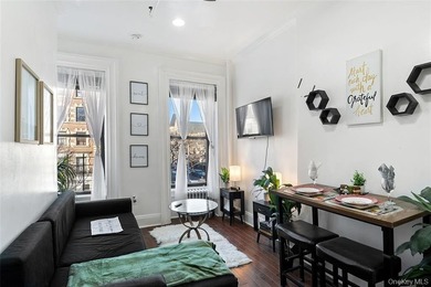 4 Family, plus 6 SRO's, a total of 10 apartments with a yearly - photo 9