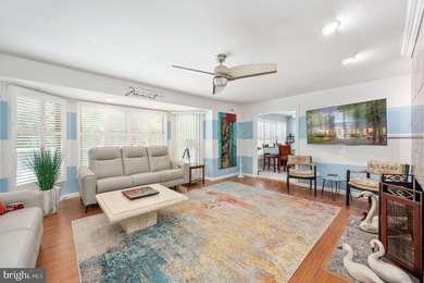 Welcome to an exceptional waterfront retreat on the widest and - photo 33