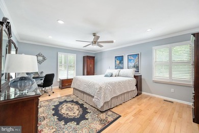 Welcome to an exceptional waterfront retreat on the widest and - photo 37