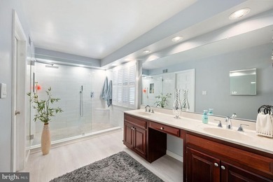 Welcome to an exceptional waterfront retreat on the widest and - photo 38