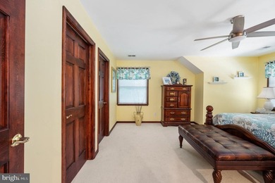 Welcome to an exceptional waterfront retreat on the widest and - photo 43