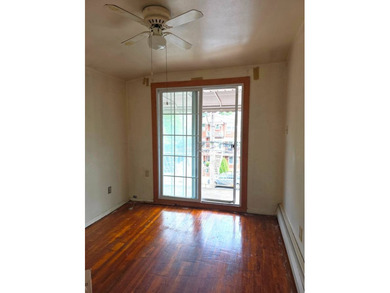 Brick 2 family - 4 story ( basement plus 3 floors). Walk in - photo 11