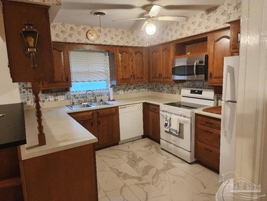All Brick 3 Bedroom / 3 Bath home situated on a large lot being - photo 15