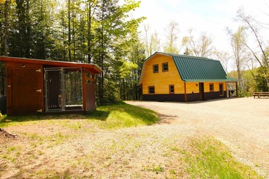 Best of both worlds! Tucked away at the end of the road on 2.3 - photo 20