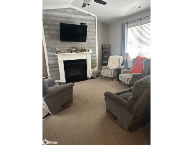 Very nice well built duplex on a quiet street. Open floor plan