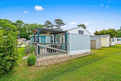 Tucked away in the heart of North Myrtle Beach, this beautifully - photo 36