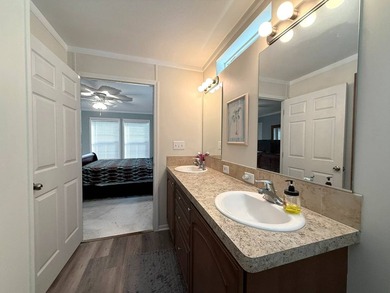 Move right in and start enjoying Florida life in this 3-bedroom - photo 11