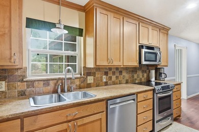 Check out Lake Hamilton's newest listing! This 3 Bed 2 Bath home - photo 4
