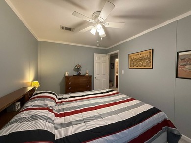 Move right in and start enjoying Florida life in this 3-bedroom - photo 18