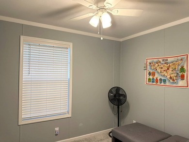 Move right in and start enjoying Florida life in this 3-bedroom - photo 21