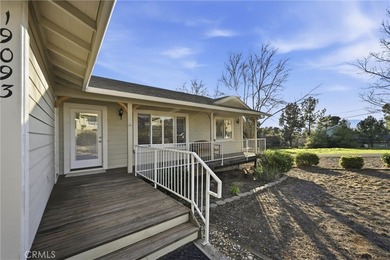 Located on an approximately 0.23 acre corner lot, this beautiful - photo 4
