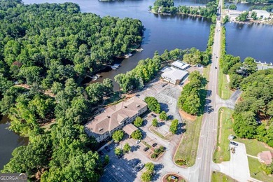 Welcome to effortless Lake Oconee living at The Lodge! Whether - photo 26