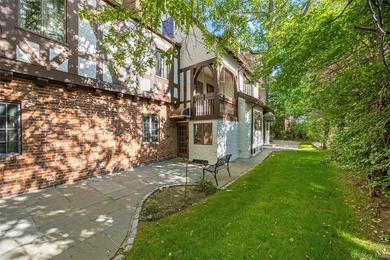 Welcome to 2 Rutland Road, a distinguished English Tudor - photo 38
