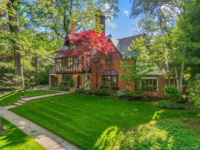 Welcome to 2 Rutland Road, a distinguished English Tudor - photo 41