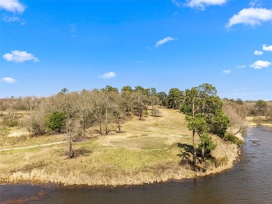 420 acres of raw land with a 40 acre lake and 20 acre lake - photo 2