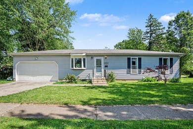 Built in 1999 and lovingly maintained by its original owner - photo 1