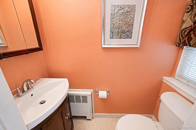 You will Love this beautifully maintained 3-bedroom, 1.5-bath - photo 15
