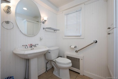 First offering of this custom-built Colonial offering over 3,000 - photo 19