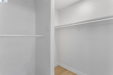 Welcome to this beautifully remodeled 3 bedroom, 1.5 bath - photo 22