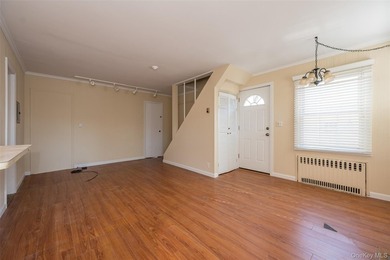 First offering of this custom-built Colonial offering over 3,000 - photo 23
