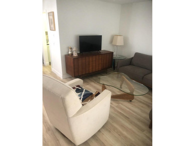 Nicely renovated 1st floor 1 Bedroom, 1.5 Baths condo located in - photo 8