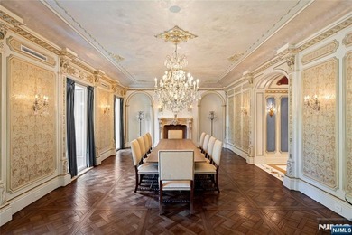 In Alpine's most coveted enclave, where prestige meets - photo 5