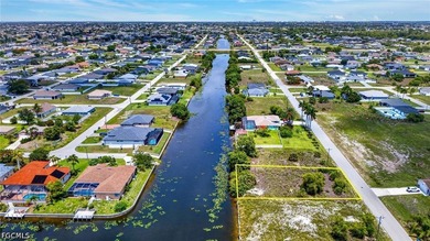Build your dream home on this beautiful freshwater canal lot - photo 5