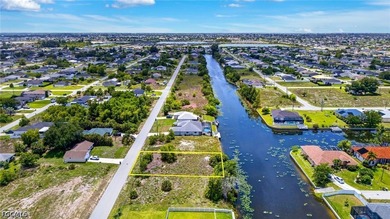 Build your dream home on this beautiful freshwater canal lot - photo 7