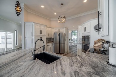 Lakefront home on Lake Hamilton. Loan may be assumable at 2.5% - photo 4