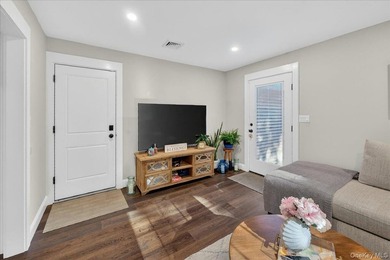 Beautifully Updated Colonial in the Heart of St. James Nestled - photo 16