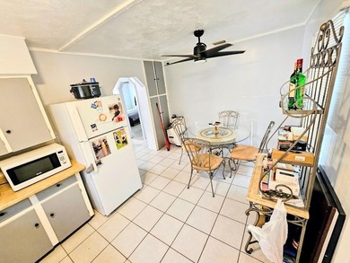 Perfect Starter Home! This solid block construction home is - photo 4