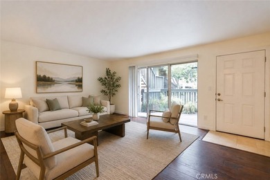 Nicely updated first-floor end-unit offering 3 bedrooms, 2 - photo 4