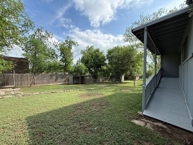 I've gone thru a recent Makeover! All new paint, fans, fixtures - photo 9