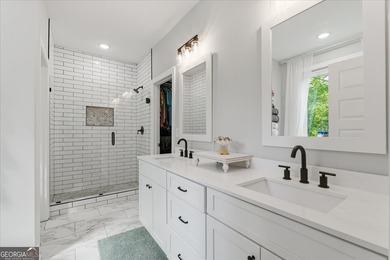 Get ready to fall head over heels for one-story living done - photo 20