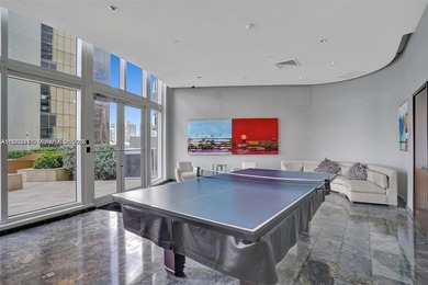 LUXURY OCEAN FRONT BUILDING, TWO SPLIT BEDROOMS PLUS  DEN AS A