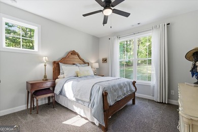 Get ready to fall head over heels for one-story living done - photo 27