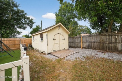 Well-maintained home in a desirable Cocoa neighborhood - photo 31