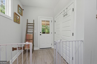 Get ready to fall head over heels for one-story living done - photo 38