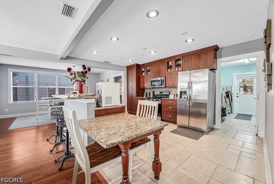 Beautiful property right smack in the middle of city of - photo 8