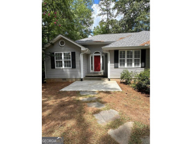 Lake Home For Sale in Eatonton, Georgia